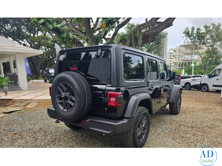 Black And White, only for Exclusives Clients!!