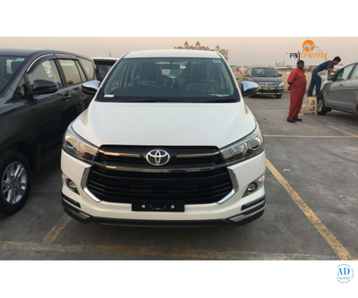 Innova Crysta Hire Jaipur – Luxury Ride for Every Trip