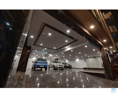 Stay at Golden Tree Hotel – Top Hotel Near Noida Sector 18 Metro
