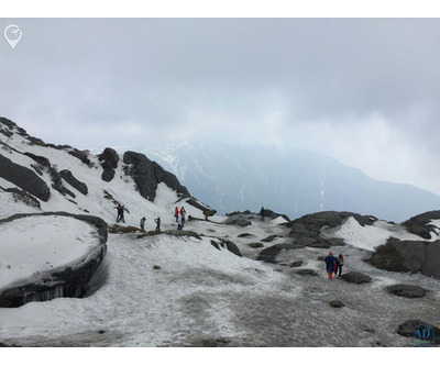 Kashmir Tour Packages for Honeymoon Couples | Colorful Destinations India