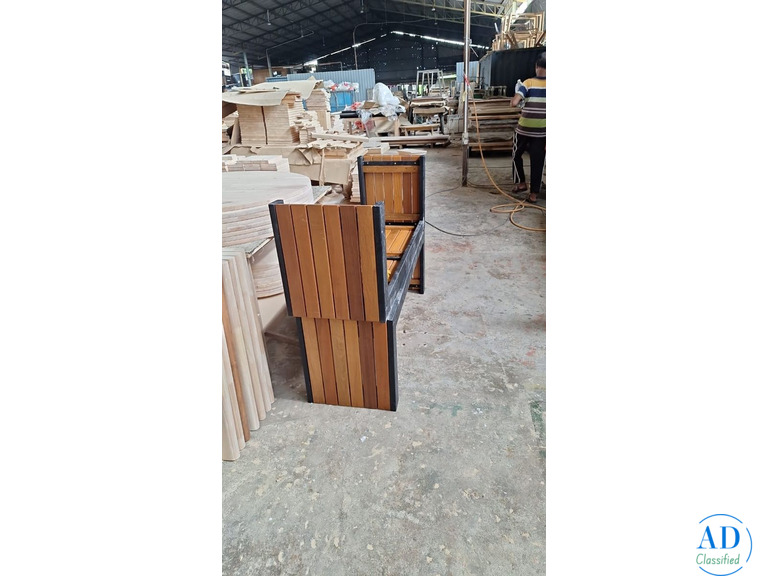 Madge Mansions Outdoor Bench, KTS-139