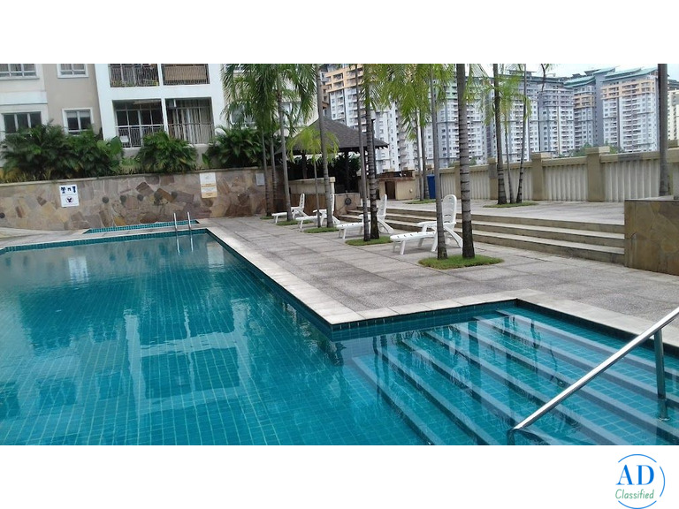 Victron White Sun Lounger Cum Chair, JHA-4099