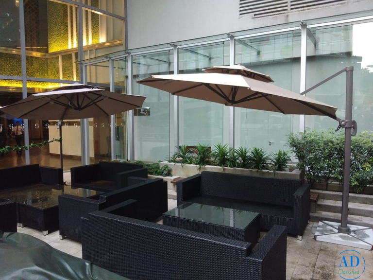 Heavy Duty Cantilever Parasols, JHA-0109