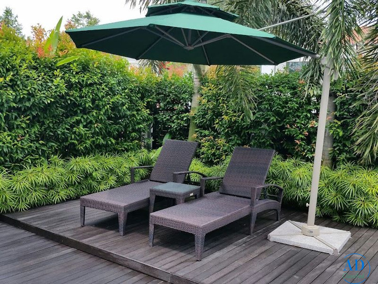 Heavy Duty Cantilever Parasols, JHA-0109