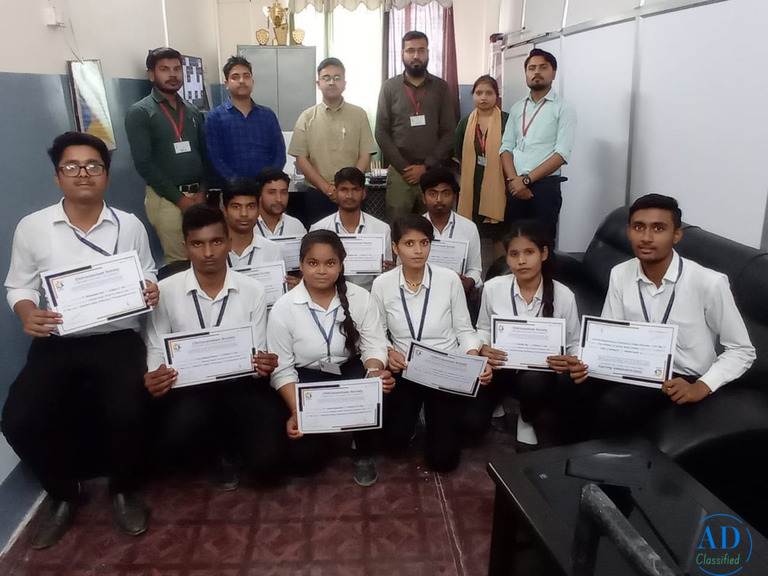 Top B Pharma College in Mirzapur – Mahrishi College of Pharmacy