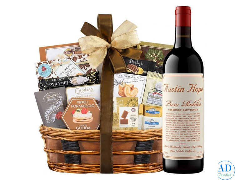 Send Holiday Gift Baskets for Clients – Impress with Premium Gifting