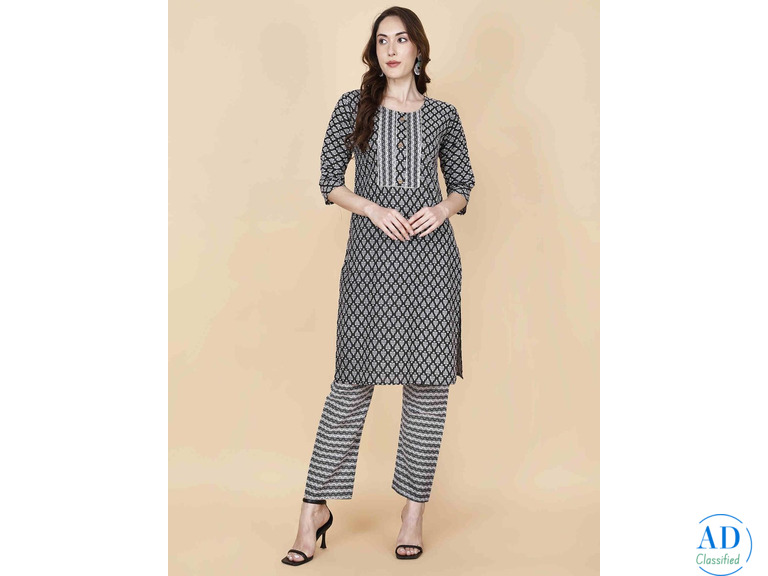 Elegant 3 Piece Black Suit – Redefine Your Style