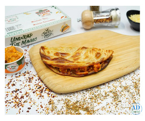 Late night pizza restaurant near me