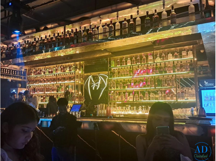 Hottest Night Clubs to Explore Night | Dance, Drink & Vibe