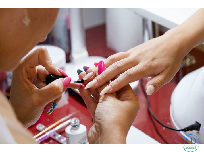 Best Nail Salon in Gurgaon: Why Nikhil Sharma Hairdressing Tops the List
