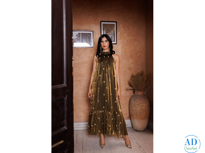 Dresses for Valentine’s Day – Fall in Love with Your Look!