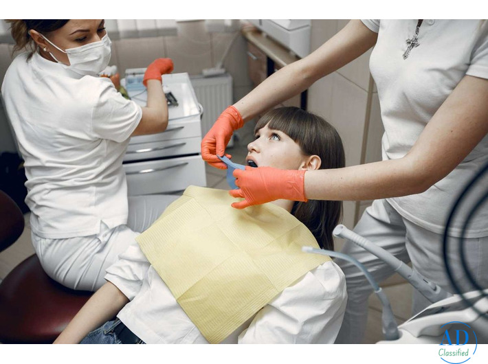 Top Dental Clinic for Non-Surgical Gum Treatment in Gujarat