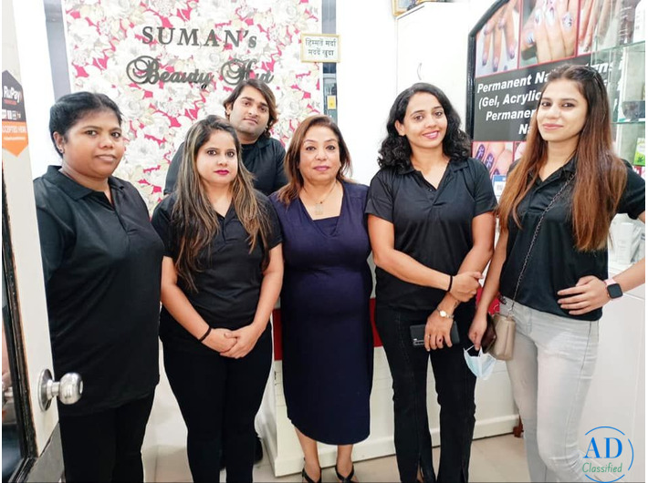 Salon and Parlor Services Offered by Suman's Beauty Hut Janakpuri