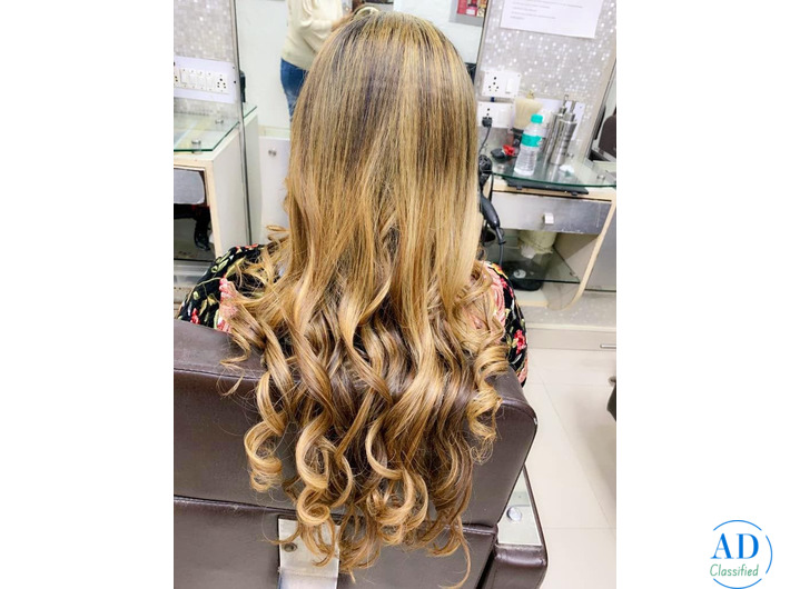 Salon and Parlor Services Offered by Suman's Beauty Hut Janakpuri