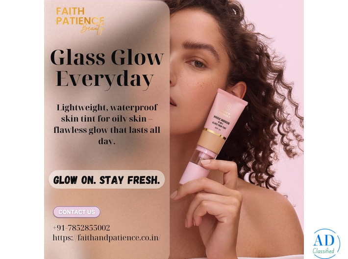 Waterproof Lightweight Skin Tint for Oily Skin – Glass Glow Finish