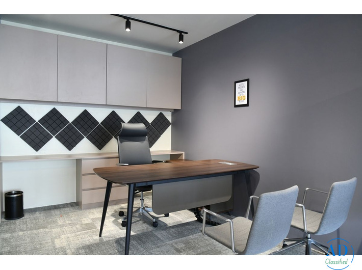 Hot Desk & Dedicated Desk – Fully Furnished Workspace: Karma Workspaces