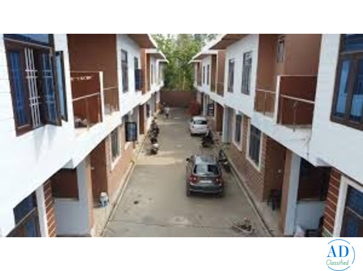 Are there ready-to-move villas available at Green Villa 2?