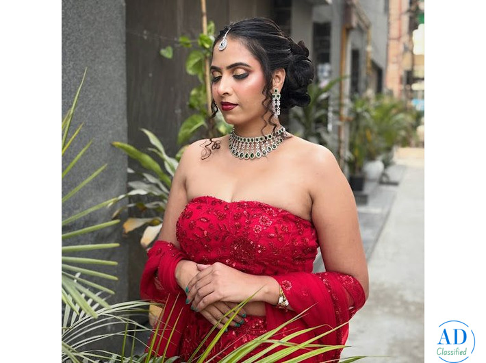 Lakmé Academy Powered By Aptech: Professional Training for Future Makeup Artists