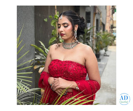 Lakmé Academy Powered By Aptech: Professional Training for Future Makeup Artists