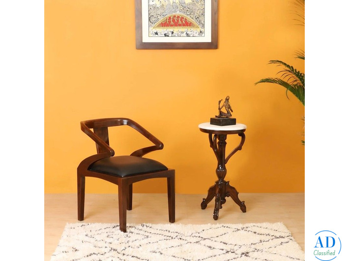 Buy Reading Armchair Online - Luxury Comfort