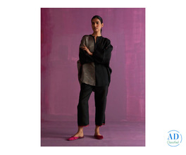 Travel Outfits for Women | Stylish Picks by Manan