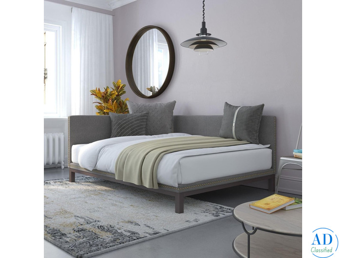 Full-size Upholstered Daybed