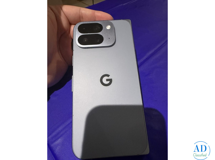 Selling New GOOGLE Pixel 10 Pro Fold Carrier Unlocked 256GB NEW