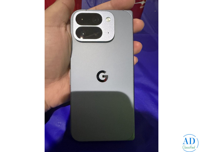 Selling New GOOGLE Pixel 10 Pro Fold Carrier Unlocked 256GB NEW