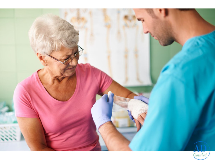 Wound Dressing at Home: Why Professional Care Matters