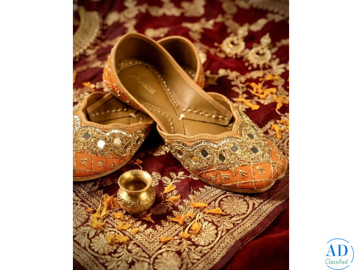 Buy Handmade Bridal Juttis For Women Who Make Every Bride Look Truly Gorgeous