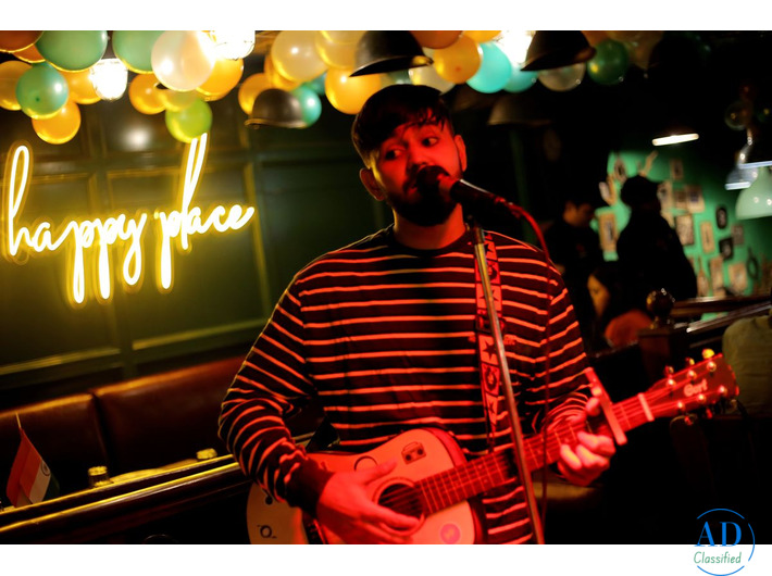 Top Pubs in Connaught Place with Live Band for an Unforgettable Night Out