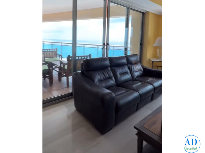 Viva Como Un Rey, Deleitandose Con Su Vista Al Mar, Desde El Piso 26!!!
