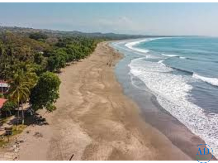 Charming Triplex for sale.  Parrita Puntarenas Costa Rica $69,444