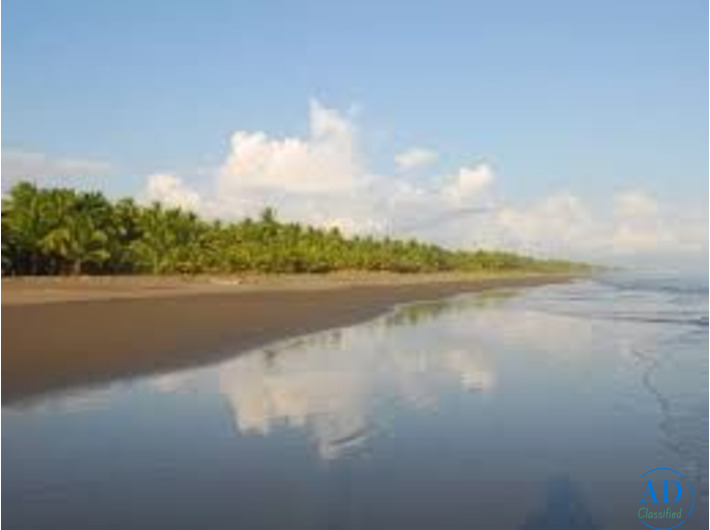 Charming Triplex for sale.  Parrita Puntarenas Costa Rica $69,444