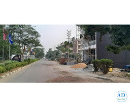 What amenities are available in Plots in Wave City Ghaziabad?