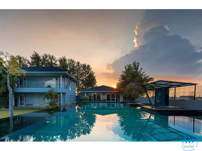 Seeking For Lake View Farms in Noida?
