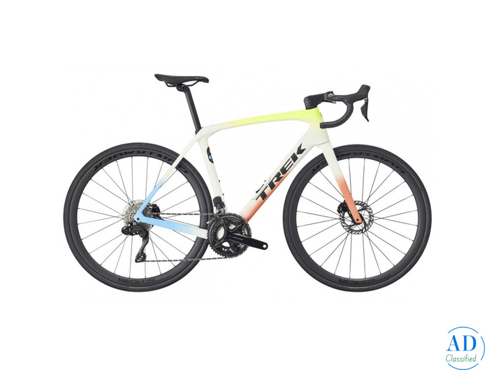 Trek Domane SL 6 Gen   Series OCLV Carbon Endurance Road Bike (MONKEYCYCLESHOP)