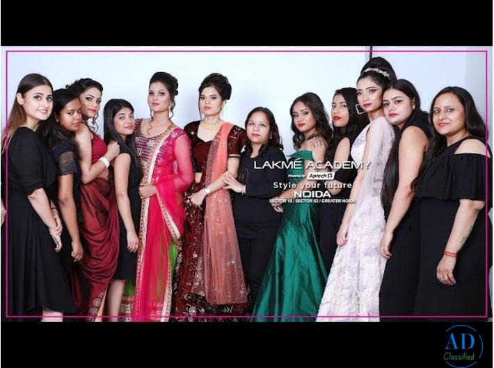 Makeup courses fees in Greater Noida | Lakme Academy Noida