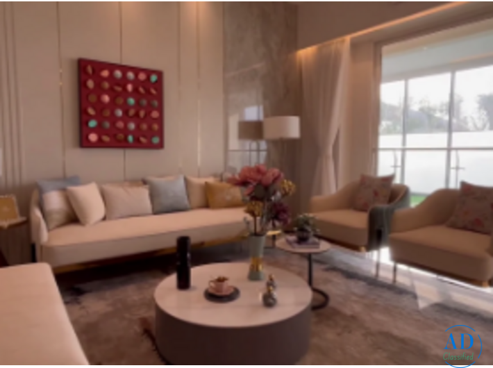 What types of apartments are available for rent at ATS Happy Trails?