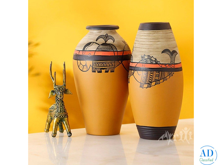 Handcrafted Decorative Vases Online for Stylish Homes