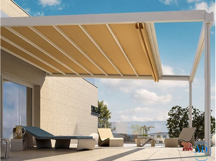 Custom Retractable Roof Systems | Smart Outdoor Roofing Solutions