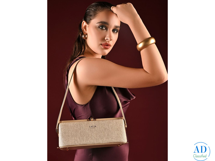How to Choose the Perfect Chanel Boy Bag in Dubai for Your Style