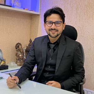 Dr. Puneet Sarna